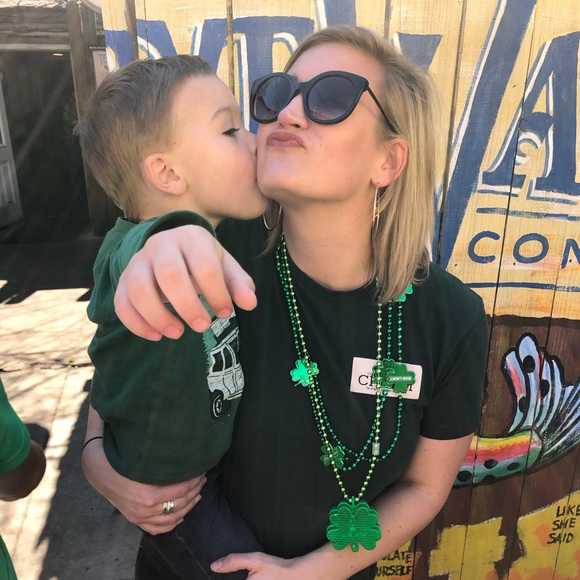 Meet your Posher, Jessica - Picture 1 of 1